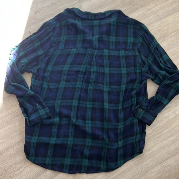 Urban Outfitters Flannel - Picture 3 of 3